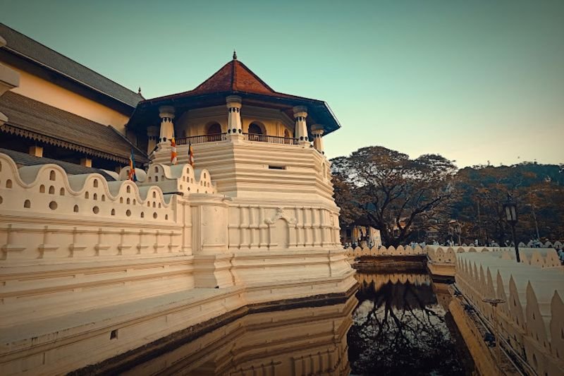 Sacred Tooth Relic